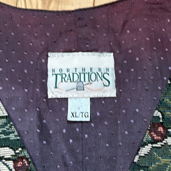 Vintage Northern Traditions Christmas Tapestry Vest - Picture 3 of 8